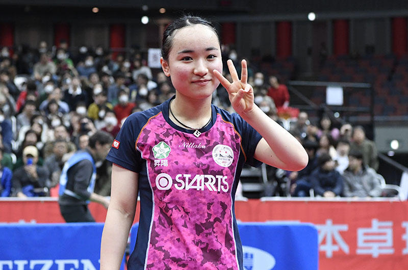 女子シングルス優勝 伊藤美誠「楽しんだ方が勝てる。そう思ってプレーしたら三冠できた」