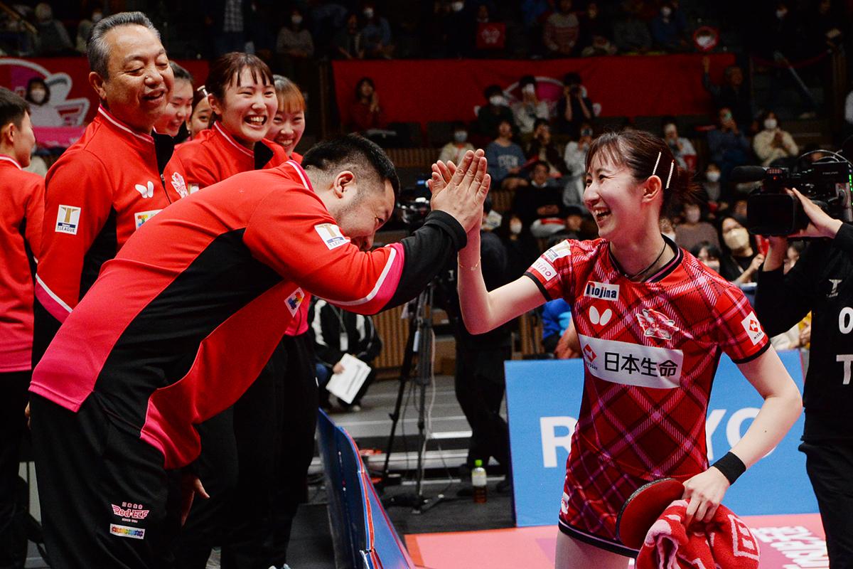 ノジマTリーグ2023-2024プレーオフ　女子セミファイナル日本生命レッドエルフが3対2で日本ペイントマレッツに競り勝つ