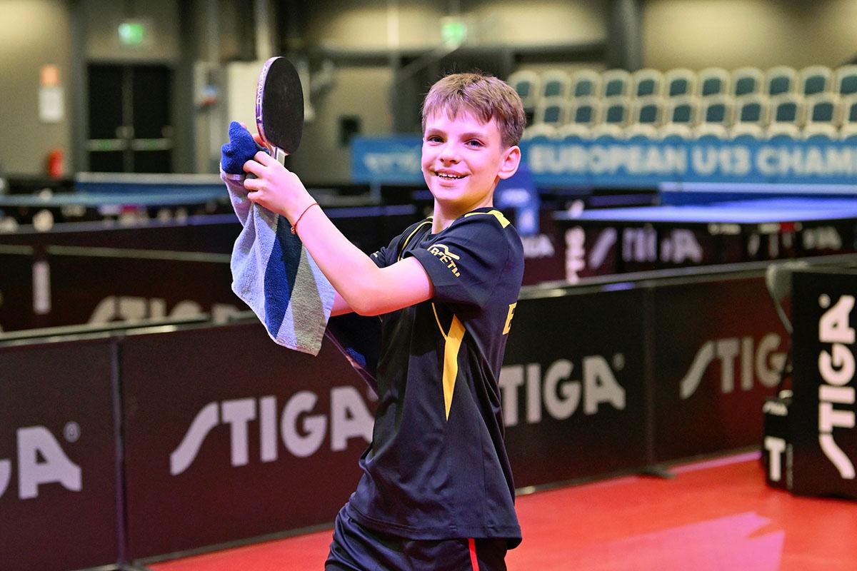 エポック ワン 【張本美和】チームの勝利を確定させるストレート勝利 25.2.8 YouTube